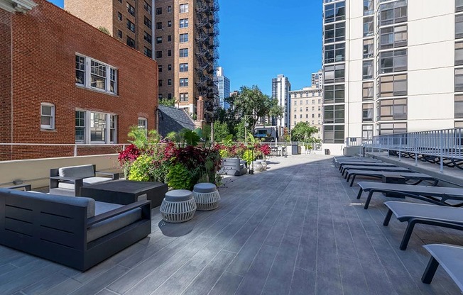 65 East Scott Sundeck