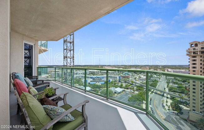 2 beds, 2 baths, 1,337 sqft, $2,595, Unit 1701
