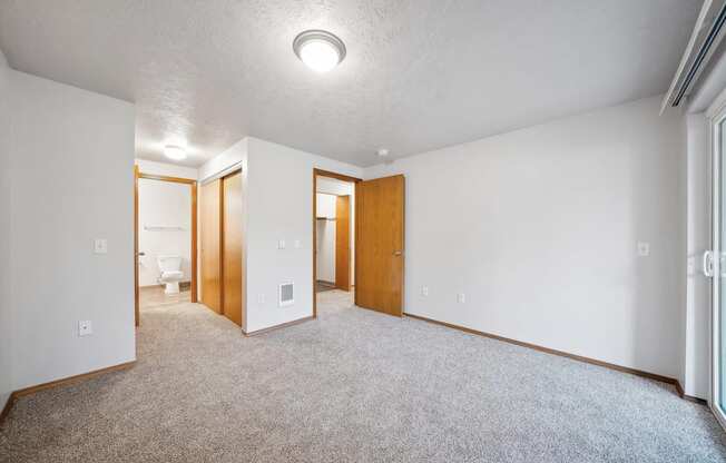 Reflections at Hidden Creek Apartments - Keizer, Oregon