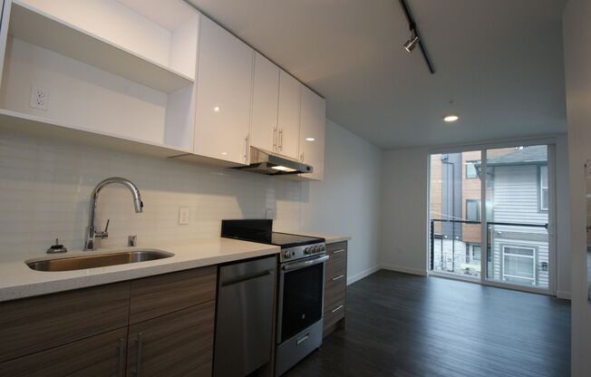 Studio, 1 bath, 356 sqft, $1,550, Unit 312 NEW