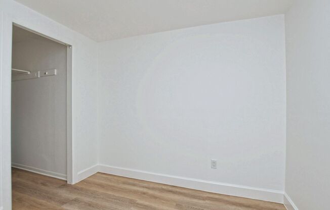 3105 Glen Ora Street