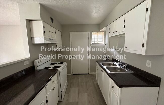 Spacious 3 Bedroom 1 Bath Home!