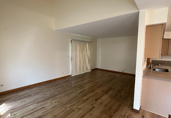1443 LAUREL OAKS DR