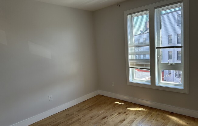3 beds, 2 baths, 1,200 sqft, $3,400, Unit 102