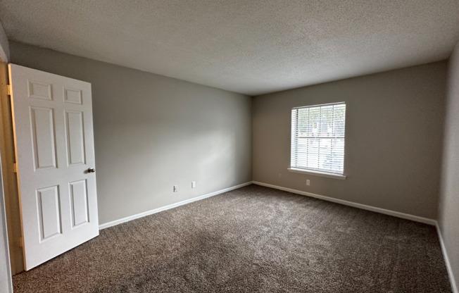 1 bed, 1 bath, 730 sqft, $1,050, Unit 82