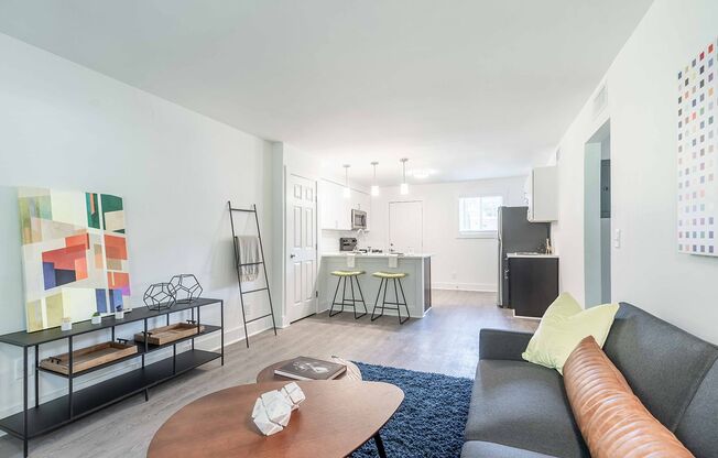 Studio, 1 bath, 300 sqft, $1,045