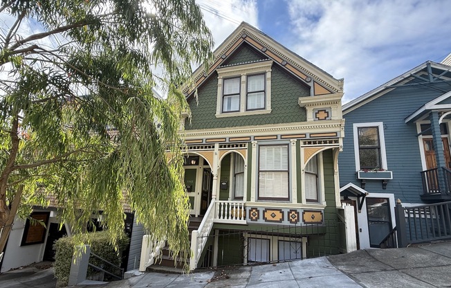 133 SATURN ST