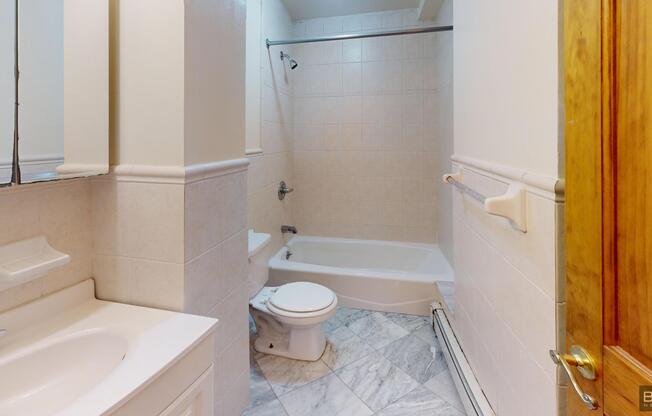 1 bed, 1 bath, $2,890, Unit 3C