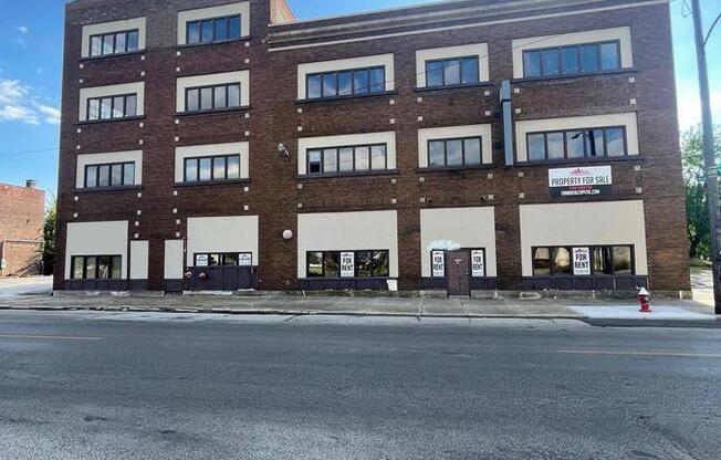 2119 Ashland Ave. Ste.