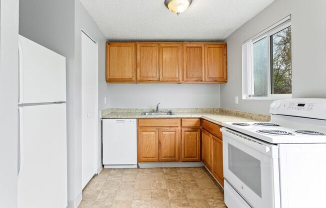 2 beds, 1 bath, 794 sqft, $1,495, Unit 26