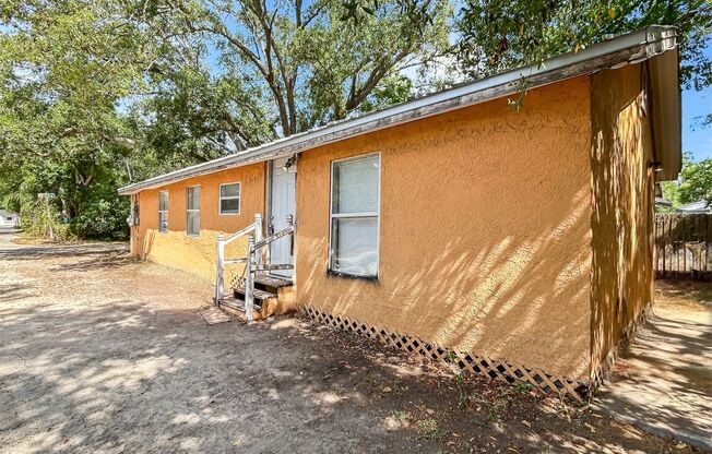 Spacious Tampa Home for Rent | Great Location & Large Yard! 3bed |2bath