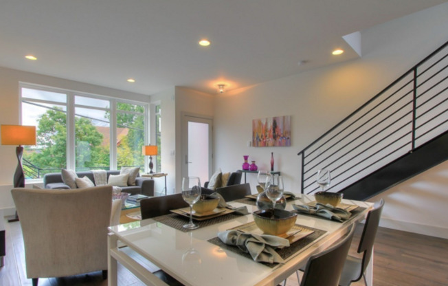 Stunning Queen Anne Townhome Available Immediately!