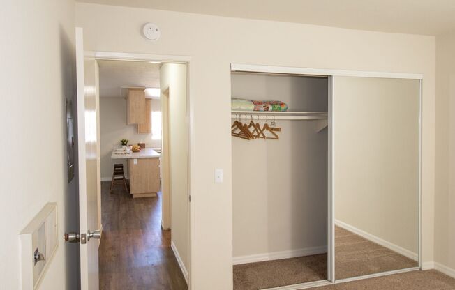2 beds, 2 baths, 975 sqft, $2,950, Unit G-10