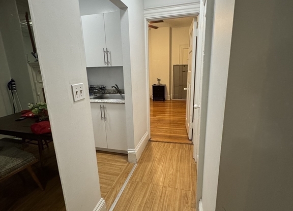 1 bed, 1 bath, 540 sqft, $2,600, Unit 6