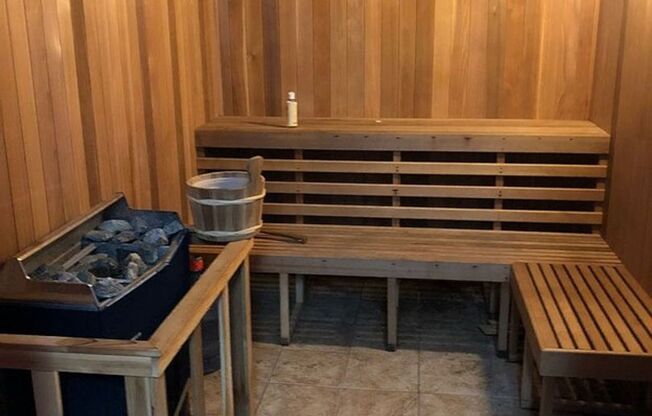 125 W Saratoga Street