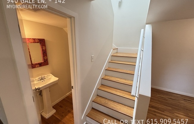 940 GALE LN