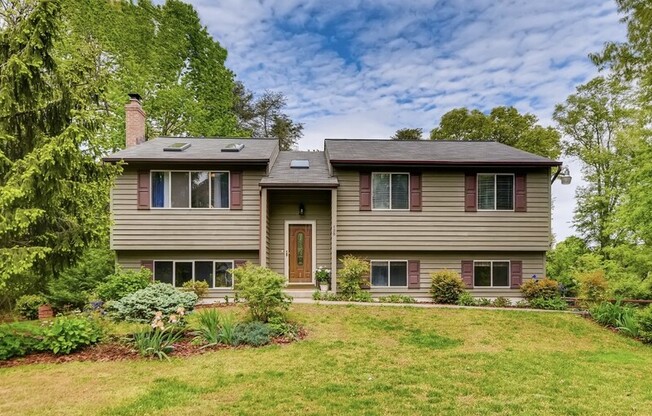130 DENNIS RD