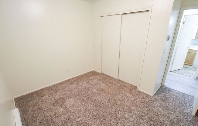 2 beds, 1 bath, 1,000 sqft, $1,295, Unit #3