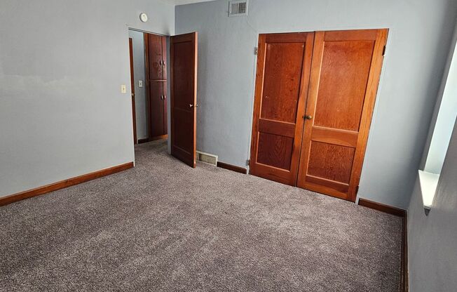 1 bed, 1 bath, $725, Unit 12