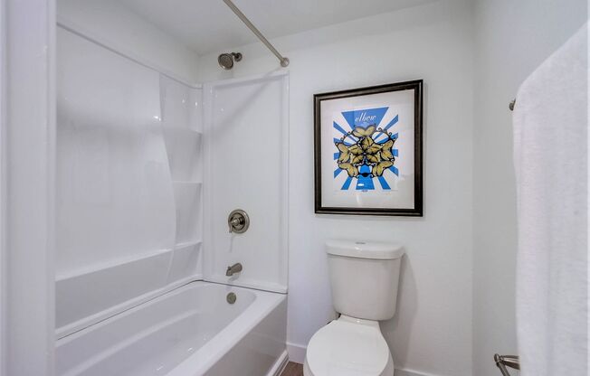 3 beds, 2.5 baths, 1,222 sqft, $3,295, Unit 34