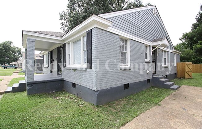 Introducing 93 Eastview Dr, a charming duplex located in Memphis, TN.