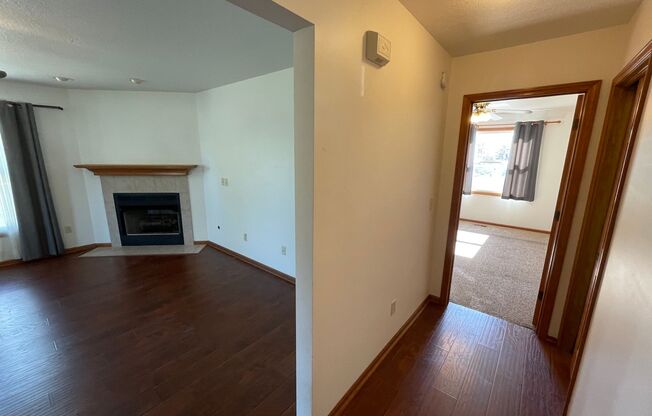 3 beds, 2 baths, $1,695