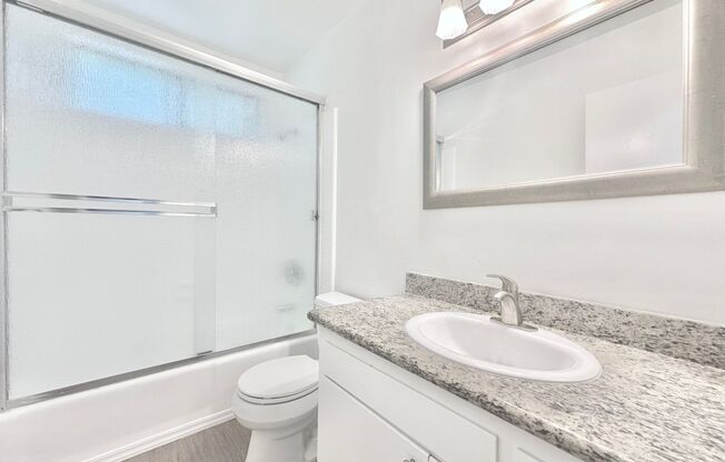 2 beds, 1 bath, $3,295, Unit 5