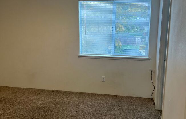 Lovely 3 bedroom, 2.5 bath home with laundry, near schools