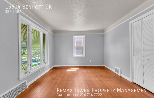 15604 BENHOFF DR
