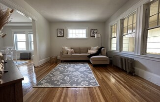 19 LAROSE PL