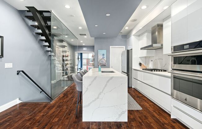 Premium Francisville Condo with Roofdeck!