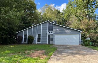 Spacious 3 Bed 2 Bath Ranch in East Charlotte