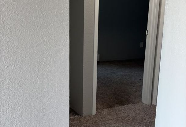 2 beds, 1 bath, 695 sqft, $1,265, Unit 505 B5