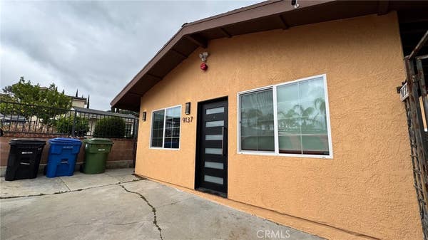 9137 FOOTHILL BLVD