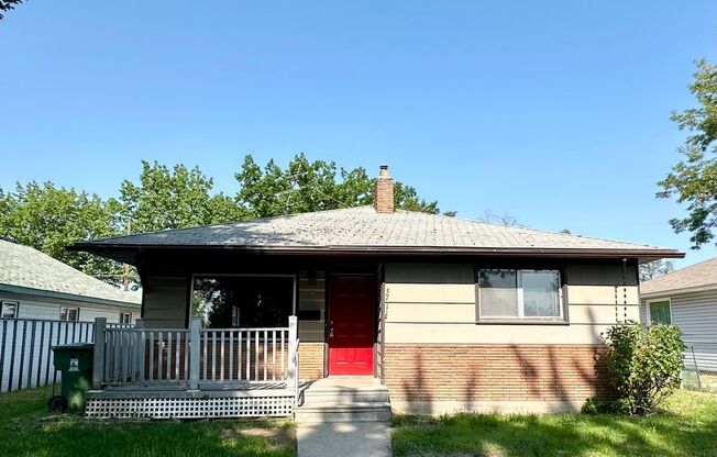 Spacious 3 Bedroom/1.5 Bath with a Bonus Room