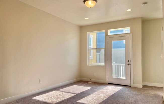 Beautiful Townhome at Parkside Stone Creek!