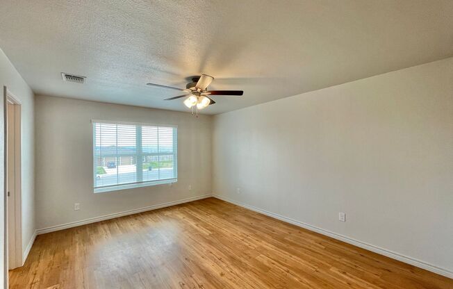 3 beds, 3 baths, 1,455 sqft, $1,550, Unit 1806 A Montell Street