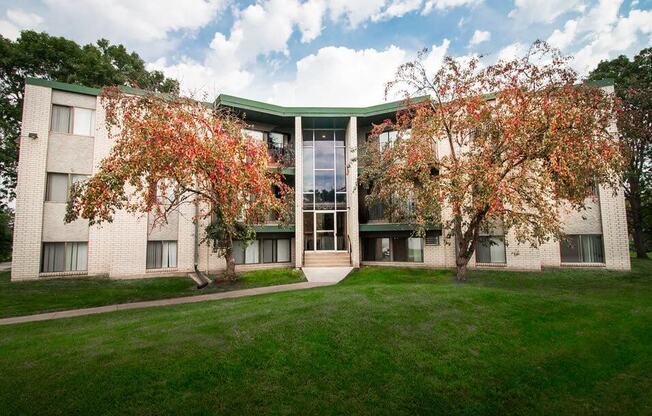 Eden park apartments in Brooklyn Park MN