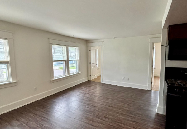 90 LAVERACK AVE