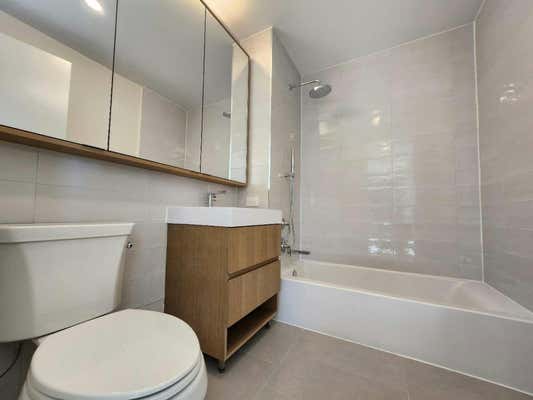 2 beds, 1 bath, 751 sqft, $4,200, Unit 12H