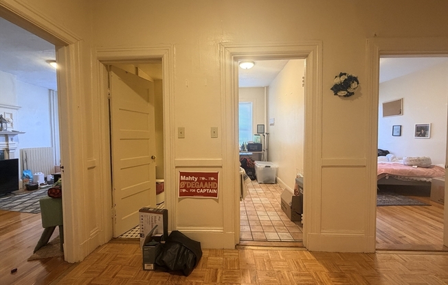 1 bed, 1 bath, 550 sqft, $2,400, Unit 6