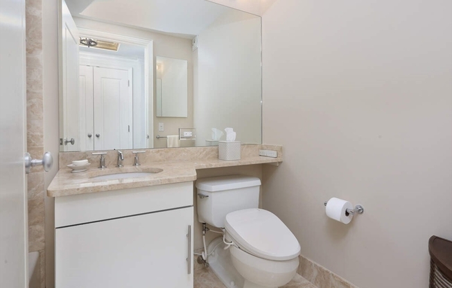 Studio, 1 bath, 610 sqft, $3,000, Unit 307