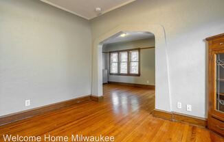 2929-2931 N 60th St