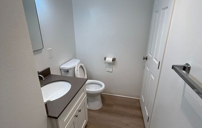 Kingswood Townhome Apartments