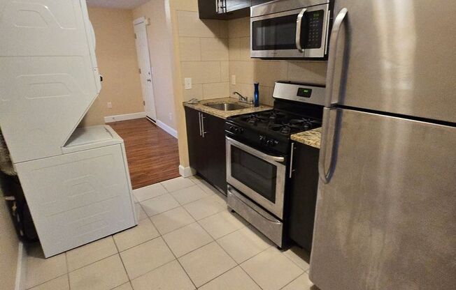 1 bed, 1 bath, $1,250, Unit #5