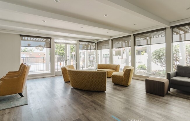 1 bed, 2 baths, 912 sqft, $3,600, Unit 1008