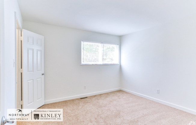 2 beds, 1 bath, 850 sqft, $1,250, Unit 31-E