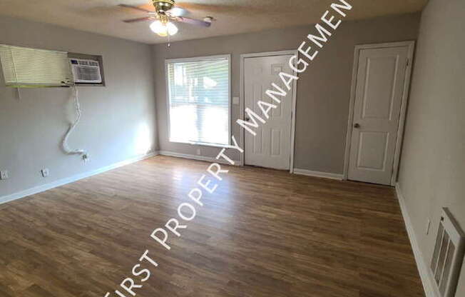 2104 E 31 ST