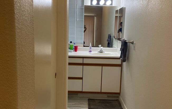 2 beds, 2 baths, $1,750