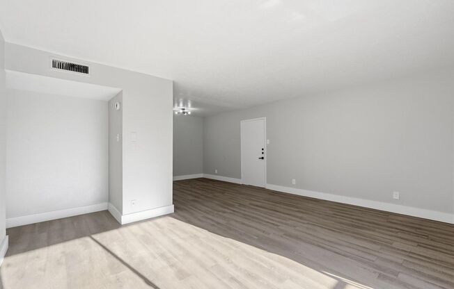 3 beds, 2 baths, 1,100 sqft, $1,695, Unit 208